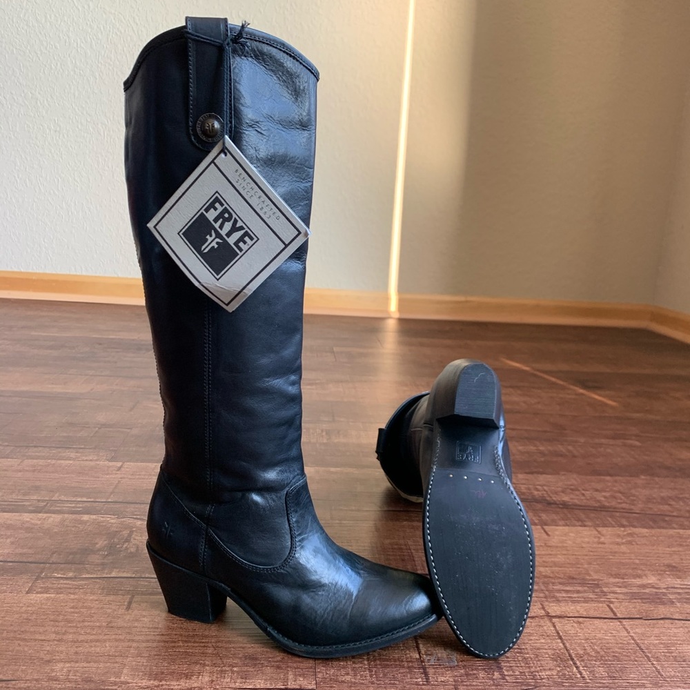 Frye rugged black leather 6.5B pull on riding boot - Picture 2 of 8